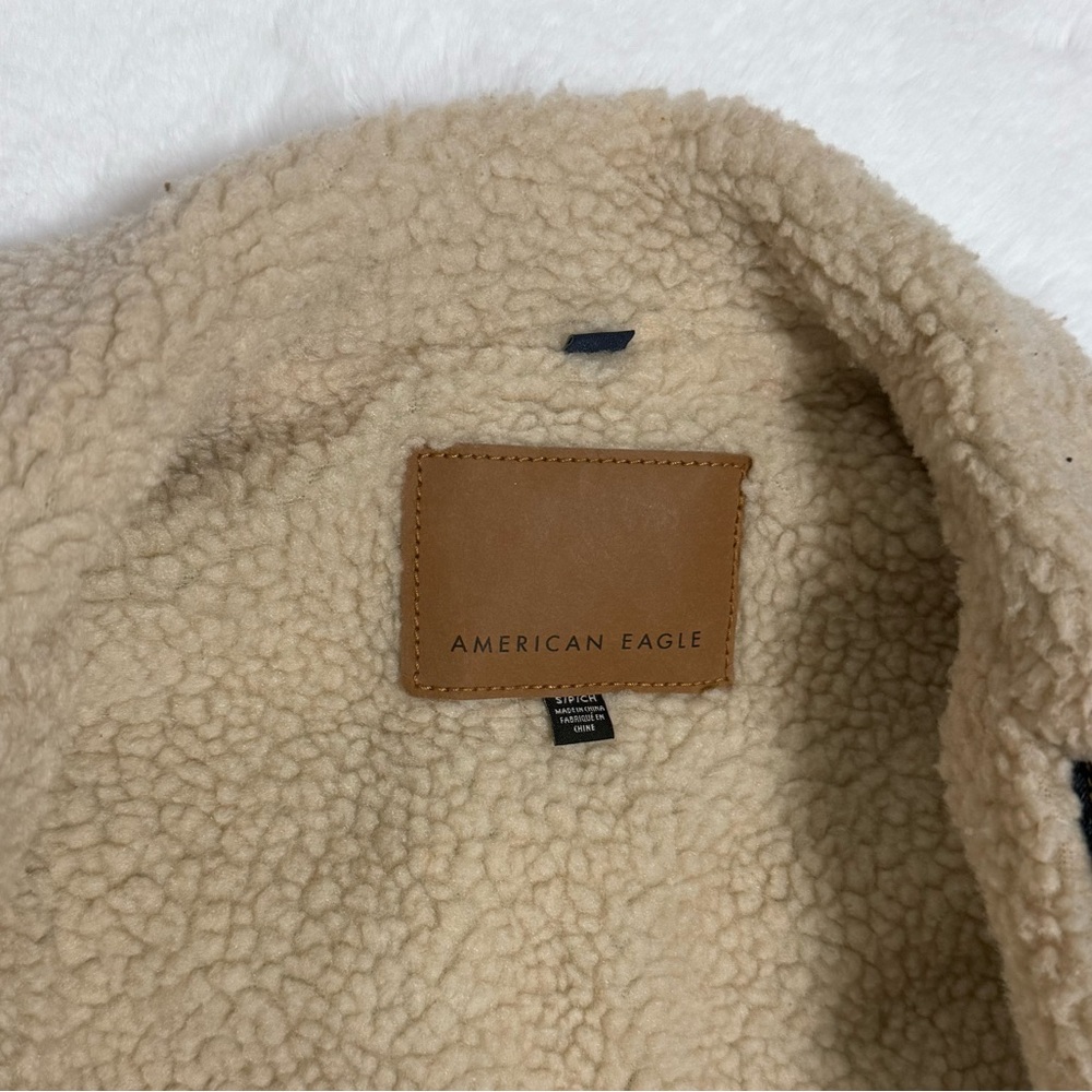 American Eagle Outfitters Oversized Denim Jacket with Sherpa Lining - Picture 3 of 3